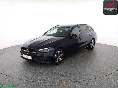 Gebraucht Mercedes C220 Night 200 PS (147 kW) 2022 Cavansitblau Kombi