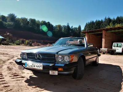 Używany Mercedes 560 231 KM (169 kW) 1988 Srebrny Kabriolet