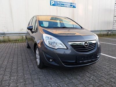 Grau Gebraucht 2012 Opel Meriva Edition Van / Kleinbus | 4.499 € (Fairer Preis)