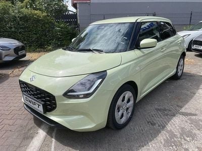 Cool yellow metallic Gebraucht 2025 Suzuki Swift Comfort Limousine | 19.298 € (Etwas zu teuer)