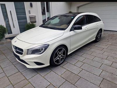 Gebraucht Mercedes CLA200 Shooting Brake AMG line 156 PS (114 kW) 2016 Weiß Kombi