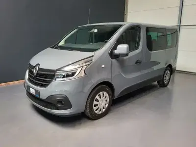 Gebraucht Renault Trafic Life 146 PS (107 kW) 2019 Grau Van / Kleinbus