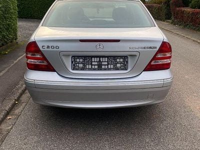 Mercedes C200