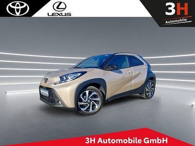 Usata Toyota Aygo X Basis 72 CV (52 kW) 2025 Beige SUV