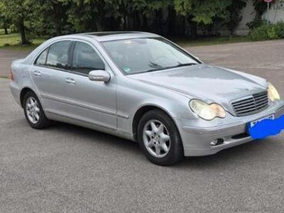 Mercedes C200