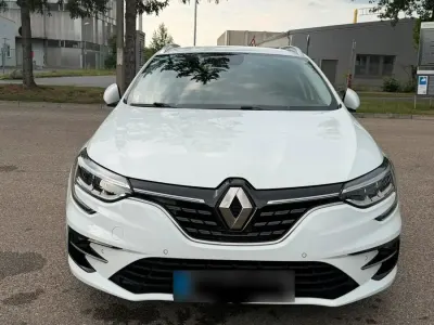 Gebraucht Renault Mégane GrandTour Techno 116 PS (85 kW) 2021 Weiß Kombi