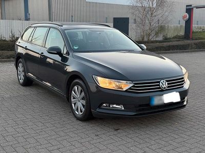 Gebraucht VW Passat 150 PS (110 kW) 2015 Grau Kombi