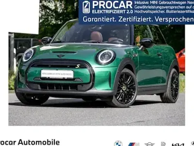 Second-hand Mini Cooper SE Classic 135 kW (184 CP) 2023 Verde Hatchback