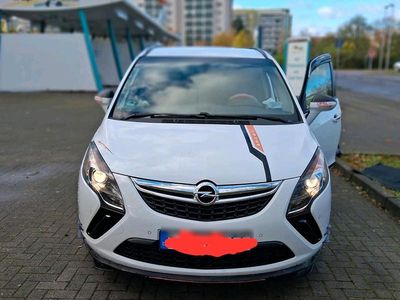Opel Zafira Tourer