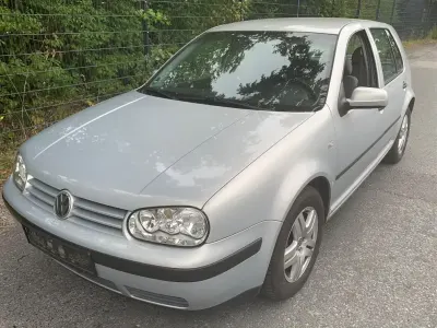 Gebraucht VW Golf III Basis 101 PS (74 kW) 1999 Silber Limousine