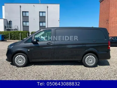 Gebraucht Mercedes Vito 163 PS (119 kW) 2025 Schwarz Van