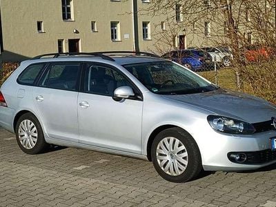 Gebraucht 2012 VW Golf VII Trendline Kombi | 2.600 €