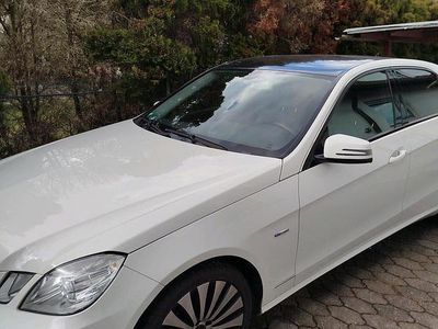 Gebraucht Mercedes 220 170 PS (125 kW) 2009 Weiß Limousine