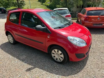 Gebraucht Renault Twingo 58 PS (42 kW) 2009 Rot Kleinwagen
