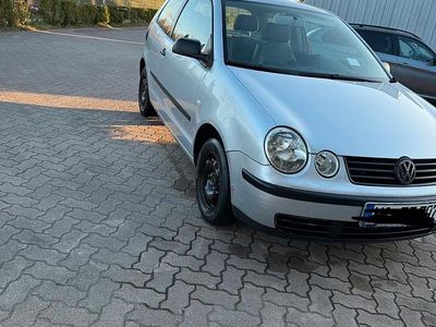 Gebraucht VW Polo 75 PS (55 kW) 2002 Silber Kleinwagen