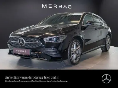 Gebraucht Mercedes CLA250e AMG 163 PS (119 kW) 2026 Schwarz Coupé