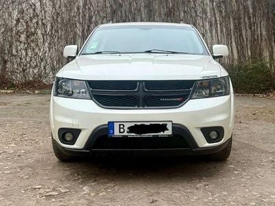 Weiß Gebraucht 2016 Dodge Journey SUV | 9.999 €