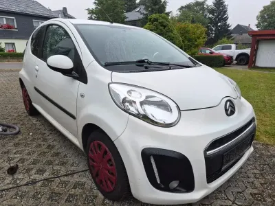 Gebraucht Citroën C1 68 PS (50 kW) 2013 Weiß Kleinwagen