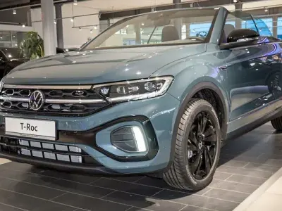 Neu VW T-Roc R-line 150 PS (110 kW) 2026 Blau SUV
