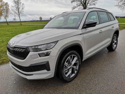 gebraucht Skoda Kodiaq 2.0 TDI Sportline DSG 4x4 7 Sitzer Matrix Pano