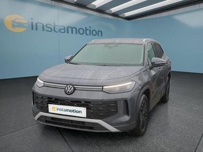 Używany VW Tayron 150 KM (110 kW) 2025 Szary SUV