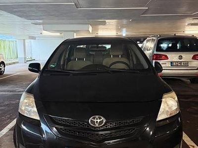 Gebraucht Toyota Yaris 87 PS (63 kW) 2009 Schwarz Kleinwagen