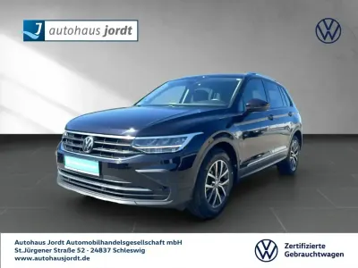 Käytetty VW Tiguan Active 150 HP (110 kW) 2022 Musta Katumaasturi