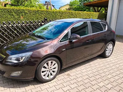 Gebraucht Opel Astra Innovation 110 PS (80 kW) 2011 Braun Limousine