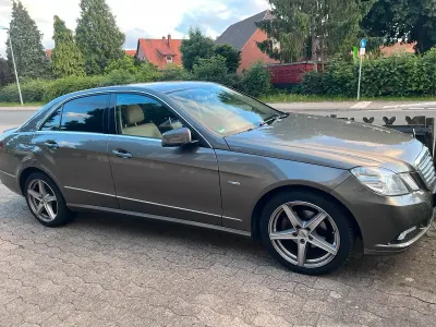 Gebraucht Mercedes E220 170 PS (125 kW) 2010 Limousine
