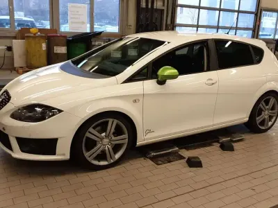Gebraucht Seat Leon FR 211 PS (155 kW) 2010 Weiß Kleinwagen