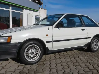 Gebraucht Toyota Corolla 115 PS (84 kW) 1987 Weiß Coupé