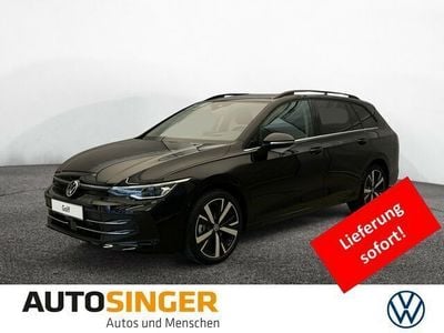 Grenadillschwarz metallic Gebraucht 2024 VW Golf VIII Style Kombi | 39.880 €