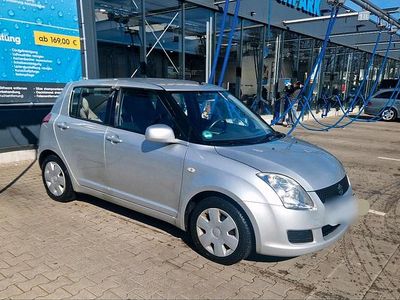 Usado Suzuki Swift 92 HP (67 kW) 2008 Prateado Citadino