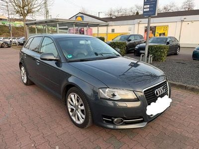 Gebraucht Audi A3 Attraction 105 PS (77 kW) 2011 Grau Kleinwagen