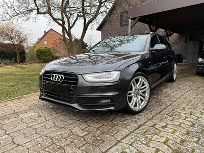 Gebraucht Audi A4 S-Line 177 PS (130 kW) 2013 Grau Kombi