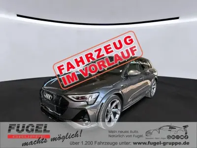 Gebraucht Audi e-tron Ambiente 369 kW (503 PS) 2021 Grau SUV