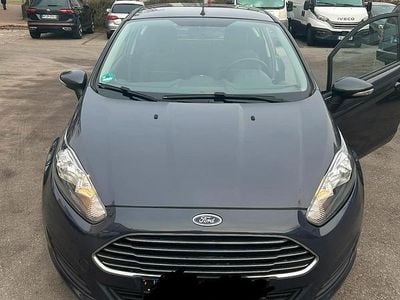 Andere farben Gebraucht 2015 Ford Fiesta Kleinwagen | 4.500 €