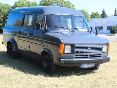 Gebraucht Ford Transit 77 PS (56 kW) 1981 Grau Van / Kleinbus