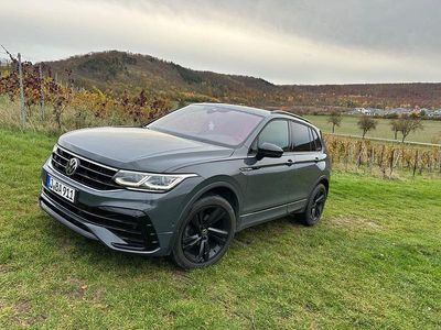 Grau Gebraucht 2022 VW Tiguan R-line SUV | 35.900 € (Fairer Preis)