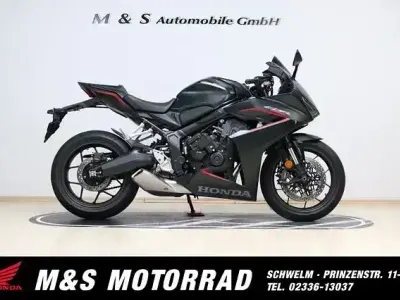Gebraucht Honda e 71 kW (97 PS) 2023 Schwarz Kleinwagen