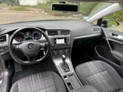Gebraucht VW Golf VII 110 PS (80 kW) 2015 Andere farben Limousine