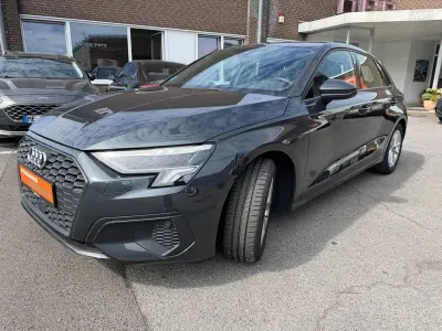 Gebraucht Audi A3 150 PS (110 kW) 2023 Grau Limousine