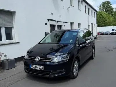 Gebraucht VW Sharan Life 140 PS (102 kW) 2014 Schwarz Van / Kleinbus