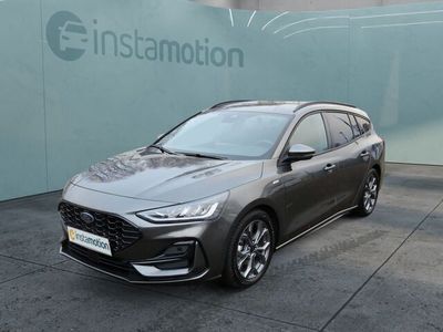 Grau Gebraucht 2024 Ford Focus ST-Line Kombi | 25.700 € (Etwas zu teuer)