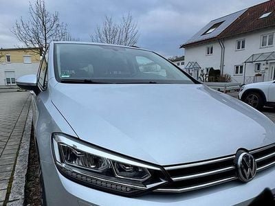 Gebraucht VW Touran Comfortline 115 PS (84 kW) 2016 Silber Van / Kleinbus