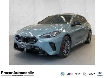 Neu BMW M135 M Sport 300 PS (220 kW) 2026 Grün Kleinwagen