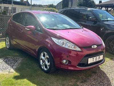 Usata Ford Fiesta 97 CV (71 kW) 2009 Rosso Utilitaria