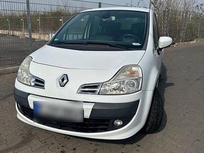 Gebraucht Renault Modus 107 PS (78 kW) 2012 Weiß Van / Kleinbus