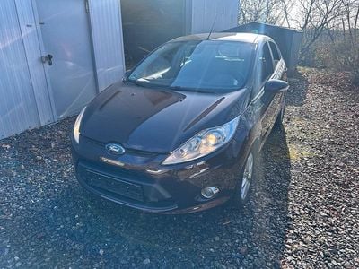 Gebraucht Ford Fiesta Titanium 82 PS (60 kW) 2009 Rot Kleinwagen