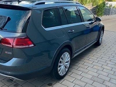 Gebraucht VW Golf Alltrack 179 PS (131 kW) 2018 Grau Kombi